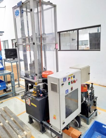 polymere arrester crimping machine